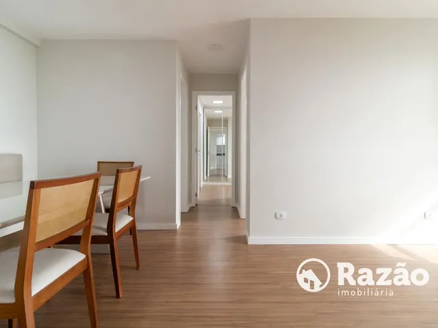 Apartamento 2 quartos e 2 banheiros, para alugar, no bairro Capão Raso em Curitiba