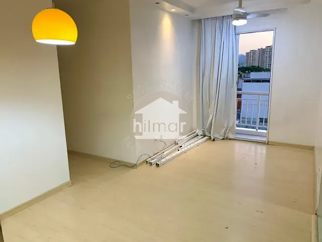 Apartamento 2 quartos e 1 banheiro, à venda, no bairro Taquara em Rio de Janeiro
