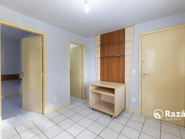 Apartamento 1 quarto e 1 banheiro, para alugar, no bairro Rebouças em Curitiba