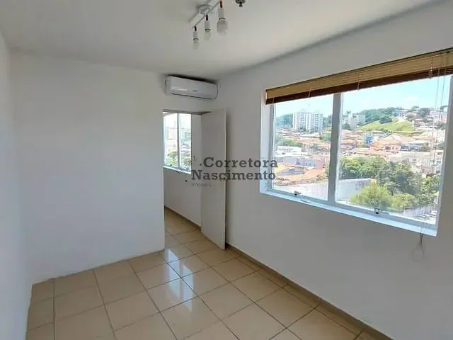 Sala para alugar, no bairro Centro em Jacareí