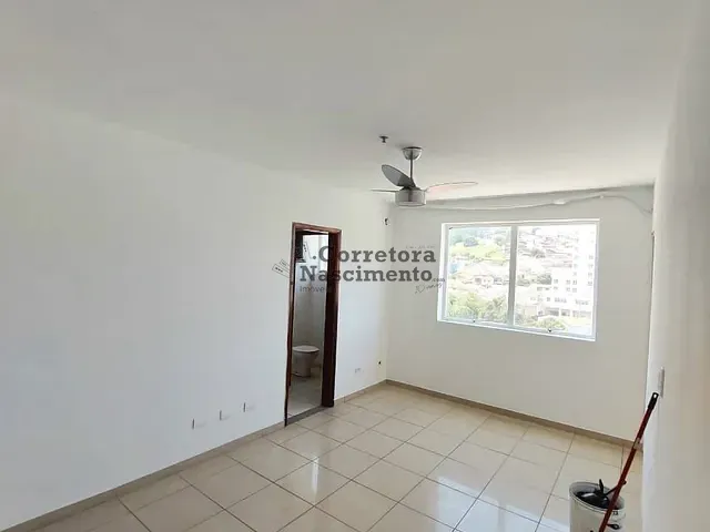 Sala para alugar, no bairro Centro em Jacareí