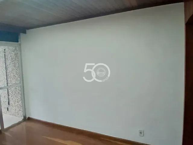 Apartamento com 70m² 2 quartos e 2 banheiros, para alugar, no bairro Penha Circular em Rio de Janeiro