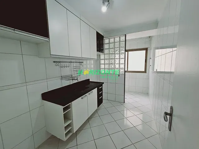 Apartamento com 75m² 3 quartos e 2 banheiros, à venda ou para alugar, no bairro Jardim Satélite em São José dos Campos