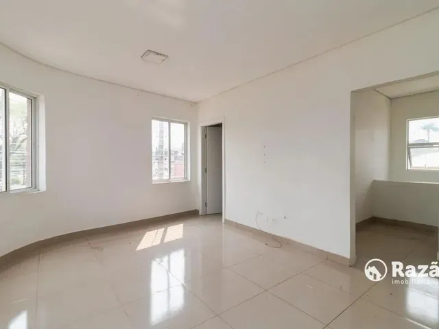 Apartamento 2 quartos e 1 banheiro, para alugar, no bairro São Francisco em Curitiba