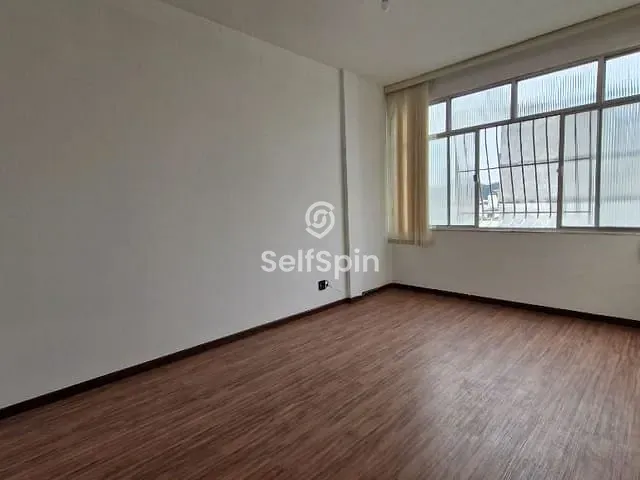 Apartamento 2 quartos e 2 banheiros, para alugar, no bairro Icaraí em Niterói