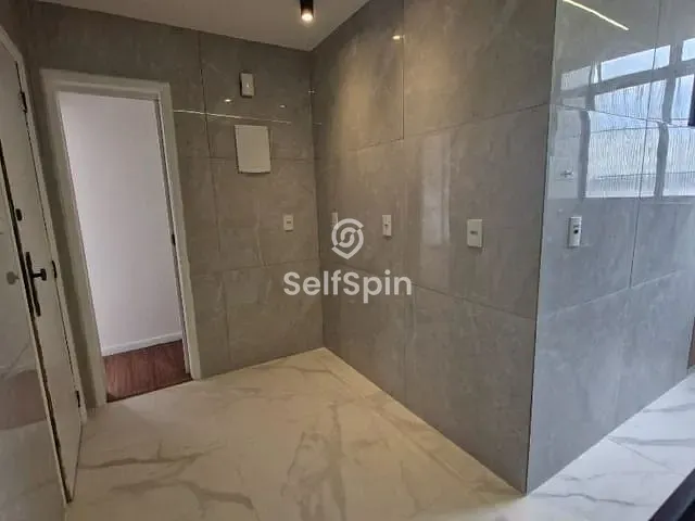 Apartamento 2 quartos e 2 banheiros, para alugar, no bairro Icaraí em Niterói