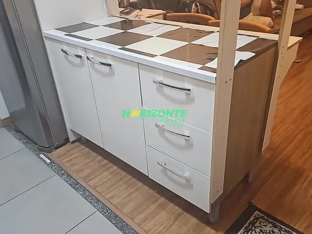 Apartamento 2 quartos e 2 banheiros, à venda, no bairro Vila Industrial em São José dos Campos