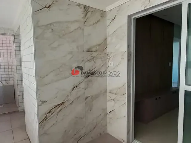 Apartamento 2 quartos e 2 banheiros, à venda, no bairro Canto do Forte em Praia Grande