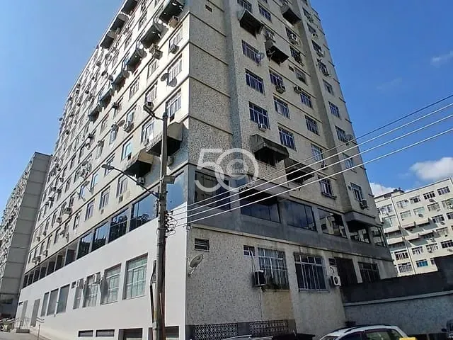 Apartamento com 67m² 3 quartos e 2 banheiros, para alugar, no bairro Olaria em Rio de Janeiro