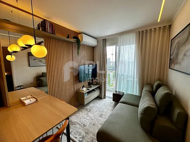 Apartamento 2 quartos e 1 banheiro, à venda, no bairro Moema em São Paulo