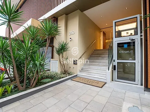 Apartamento 3 quartos e 4 banheiros, para alugar, no bairro Icaraí em Niterói