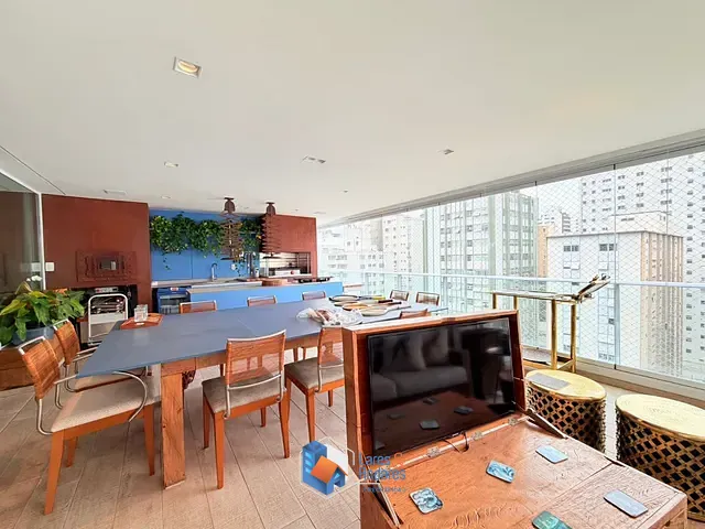 Apartamento com 290m² 4 quartos e 5 banheiros, à venda, no bairro Itaim Bibi em São Paulo