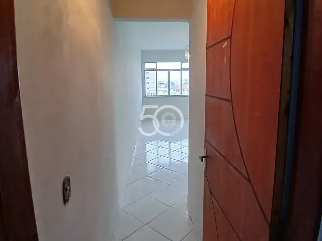 Apartamento com 75m² 3 quartos e 1 banheiro, para alugar, no bairro Penha Circular em Rio de Janeiro