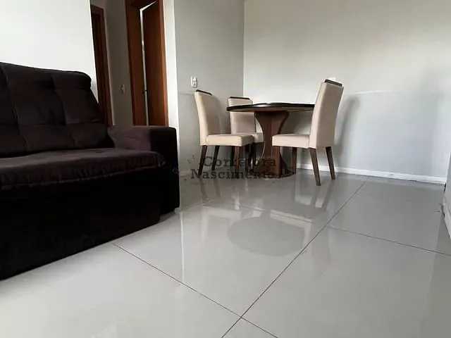 Apartamento 2 quartos e 1 banheiro, à venda, no bairro Jardim Califórnia em Jacareí