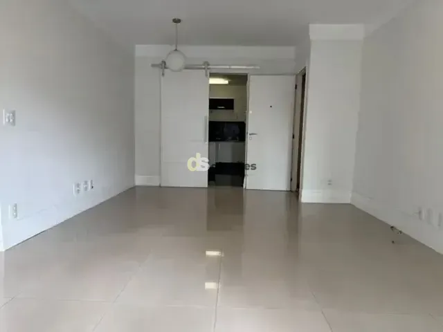 Apartamento 3 quartos e 3 banheiros, à venda, no bairro MOEMA em São Paulo