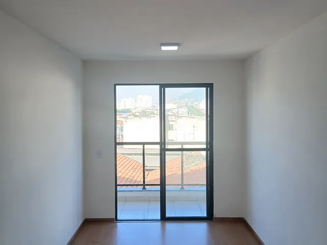 Foto do Apartamento - IRAJÁ - ÓTIMO APARTAMENTO COM 2 QUARTOS SENDO UM SUÍTE, SALA, BANHEIRO, COZINHA, VARANDA E COM INFRAESTRUTURA NO CONDOMÍNIO. | Hilmar