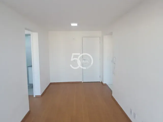 Apartamento 2 quartos e 2 banheiros, para alugar, no bairro Irajá em Rio de Janeiro