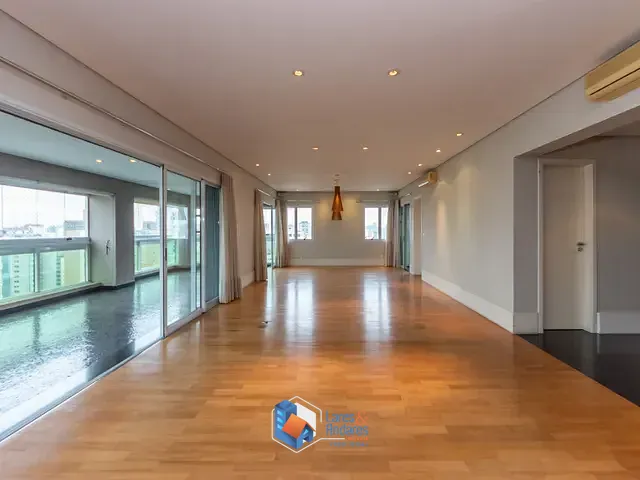 Apartamento com 233m² 4 quartos e 5 banheiros, à venda, no bairro Vila Uberabinha em São Paulo
