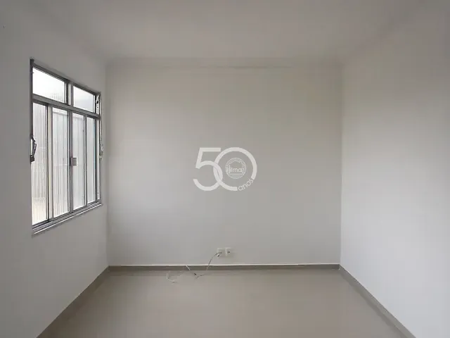 Apartamento com 63m² 2 quartos e 1 banheiro, para alugar, no bairro Penha Circular em Rio de Janeiro