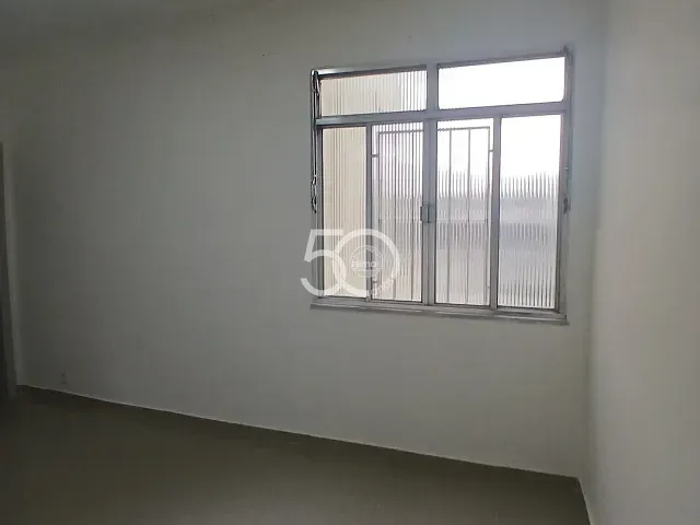Apartamento com 63m² 2 quartos e 1 banheiro, para alugar, no bairro Penha Circular em Rio de Janeiro