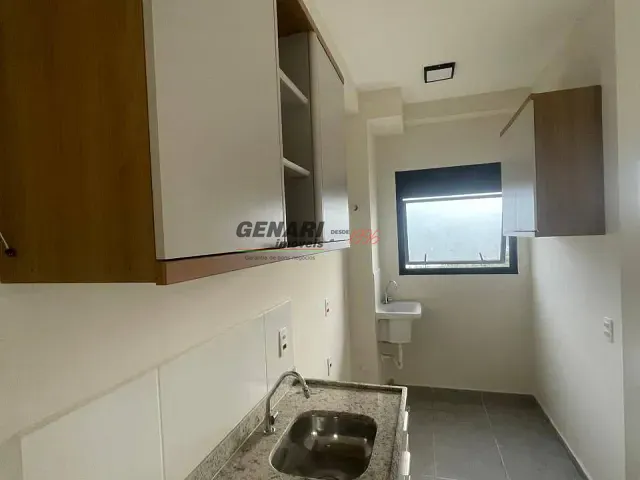 Apartamento 2 quartos e 2 banheiros, para alugar, no bairro Jardim Barcelona em Indaiatuba