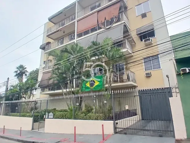 Apartamento com 75m² 2 quartos e 2 banheiros, para alugar, no bairro Irajá em Rio de Janeiro