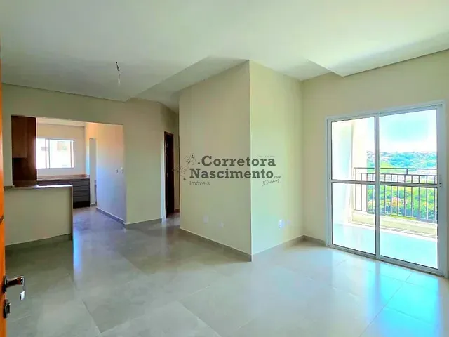 Apartamento 2 quartos e 2 banheiros, à venda ou para alugar, no bairro Bairro do Colonia em Jacareí