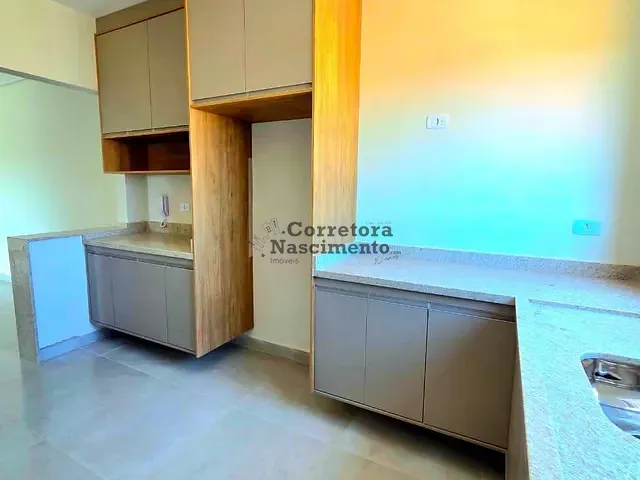 Apartamento 2 quartos e 2 banheiros, à venda ou para alugar, no bairro Bairro do Colonia em Jacareí