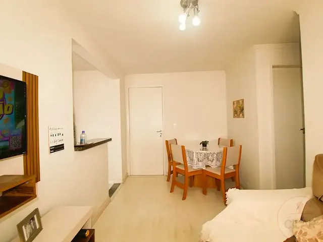 Apartamento 2 quartos e 2 banheiros, à venda, no bairro Xaxim em Curitiba