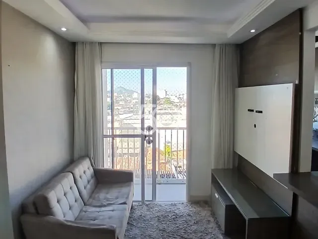 Apartamento com 49m² 2 quartos e 1 banheiro, para alugar, no bairro Cascadura em Rio de Janeiro