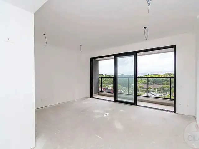Apartamento 1 quarto e 1 banheiro, à venda, no bairro Jardim Botânico em Curitiba