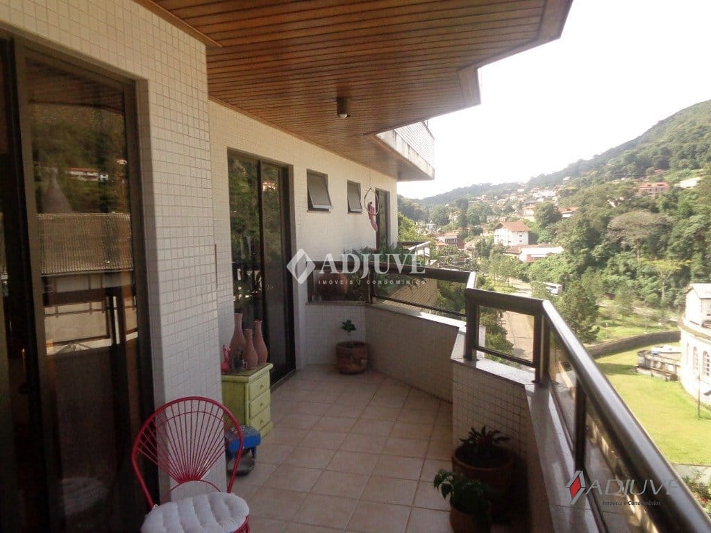 Apartamento à venda com 2 quartos, 92m² - Foto 4
