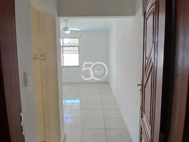 Apartamento com 50m² 2 quartos e 1 banheiro, para alugar, no bairro Penha Circular em Rio de Janeiro