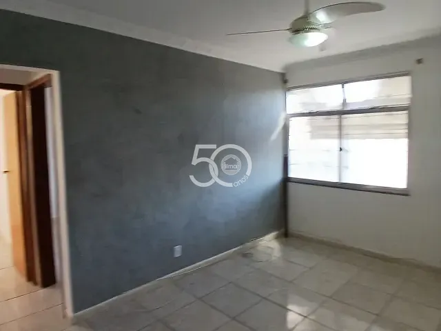 Apartamento com 50m² 2 quartos e 1 banheiro, para alugar, no bairro Penha Circular em Rio de Janeiro