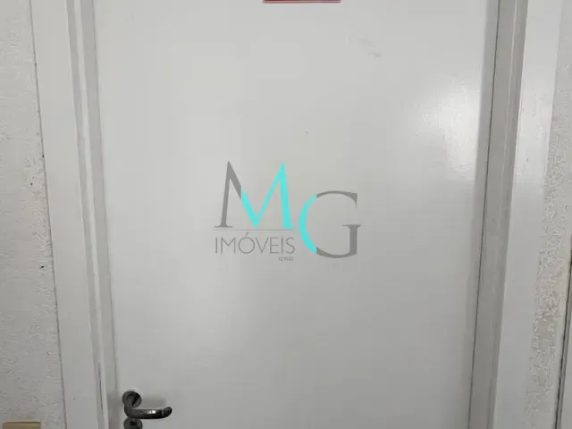 Apartamento 2 quartos e 1 banheiro, à venda, no bairro Santa Cruz em Rio de Janeiro