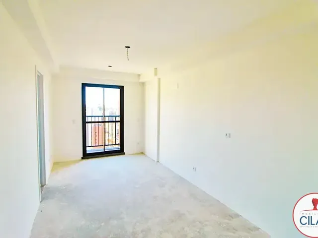 Apartamento 1 quarto e 1 banheiro, à venda, no bairro Centro em Curitiba