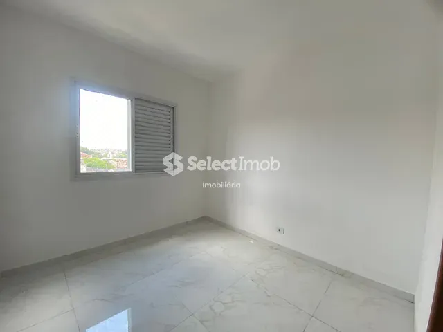 Apartamento com 76m² 2 quartos e 1 banheiro, para alugar, no bairro Vila Falchi em Mauá