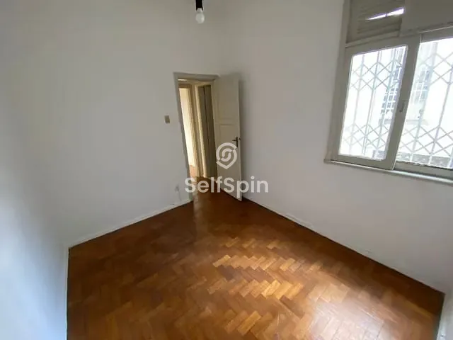 Apartamento 2 quartos e 2 banheiros, para alugar, no bairro Icaraí em Niterói