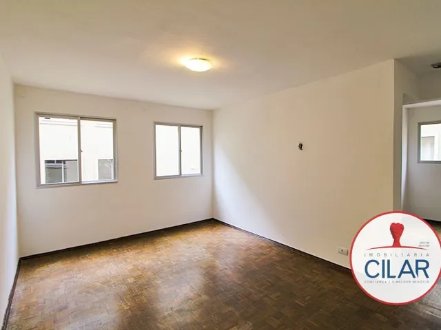 Apartamento 2 quartos e 1 banheiro, à venda, no bairro Campo Comprido em Curitiba