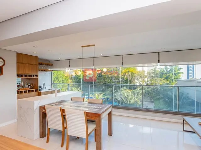 Apartamento com 258m² 3 quartos e 3 banheiros, à venda, no bairro Santo Amaro em São Paulo