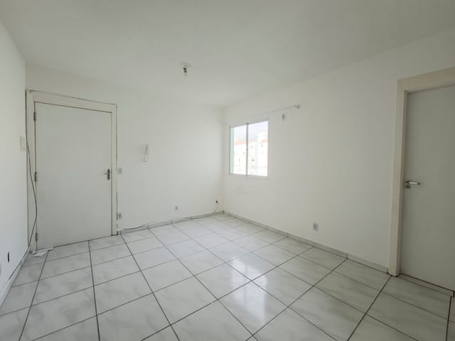 Apartamento com 58m² 2 quartos e 1 banheiro, para alugar, no bairro Fragata em Pelotas