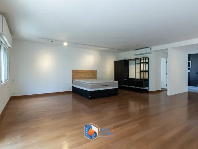 Apartamento com 249m² 1 quarto e 1 banheiro, à venda, no bairro Cerqueira César em São Paulo