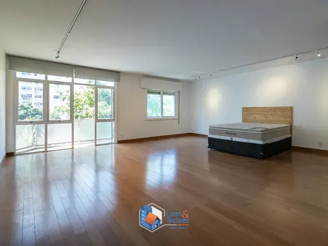 Apartamento com 249m² 1 quarto e 1 banheiro, à venda, no bairro Cerqueira César em São Paulo
