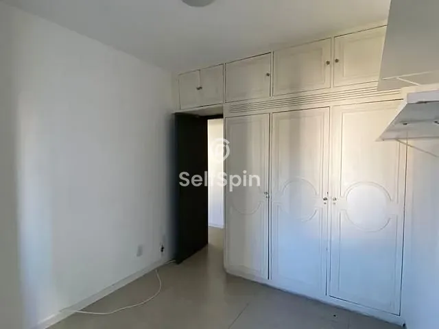 Apartamento 2 quartos e 2 banheiros, para alugar, no bairro Icaraí em Niterói