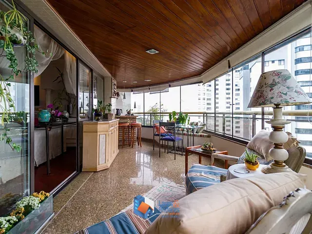Apartamento com 266m² 4 quartos e 6 banheiros, à venda, no bairro Vila Suzana em São Paulo