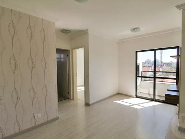 Apartamento 2 quartos e 1 banheiro, à venda, no bairro Cajuru em Curitiba