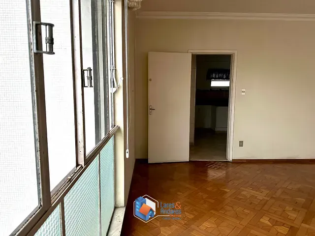 Apartamento com 260m² 3 quartos e 2 banheiros, à venda, no bairro Higienópolis em São Paulo