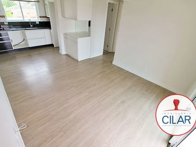 Apartamento 2 quartos e 1 banheiro, à venda, no bairro Guaíra em Curitiba