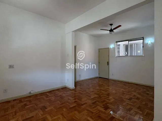 Apartamento 1 quarto e 1 banheiro, para alugar, no bairro Pe Pequeno em Niterói