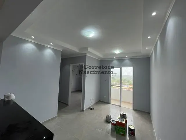 Apartamento 2 quartos e 1 banheiro, à venda, no bairro Cidade Salvador em Jacareí